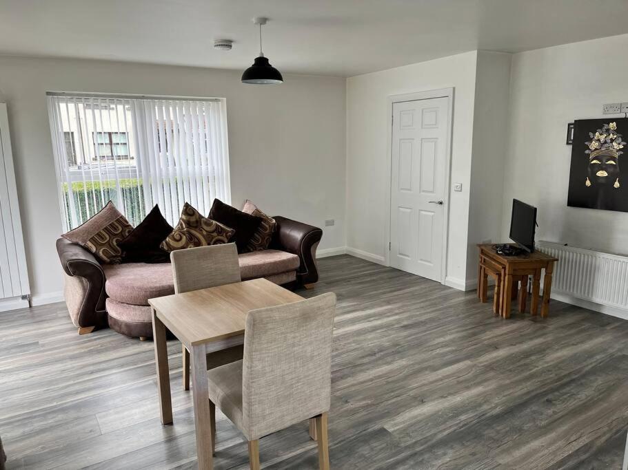 Conveniently Located, Close To City And Quiet Area Londonderry Εξωτερικό φωτογραφία